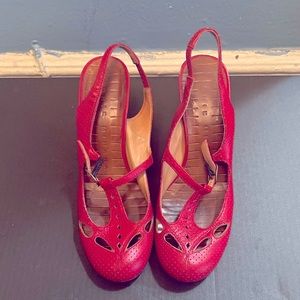 Red Cherie Mihara pumps